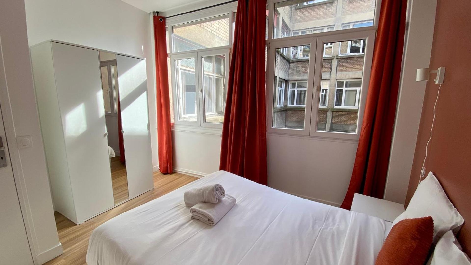 Pois3Ouest - Vast Apartment At Poissonniere 8P Париж Екстериор снимка